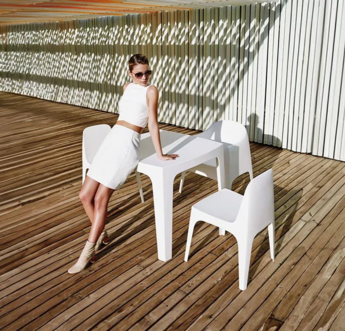 CHAISE SOLID
